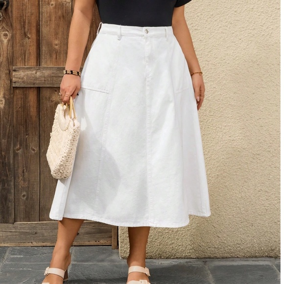 Plus Solid Pockets Minimalist Denim Jeans Midi Skirt - Picture 5 of 8
